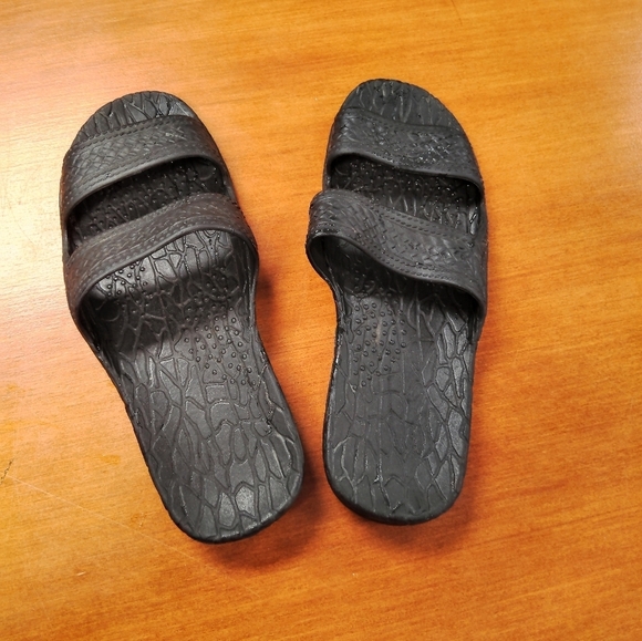 Women's Pali Hawaii Black Slide Sandals Size 11 - Picture 1 of 3